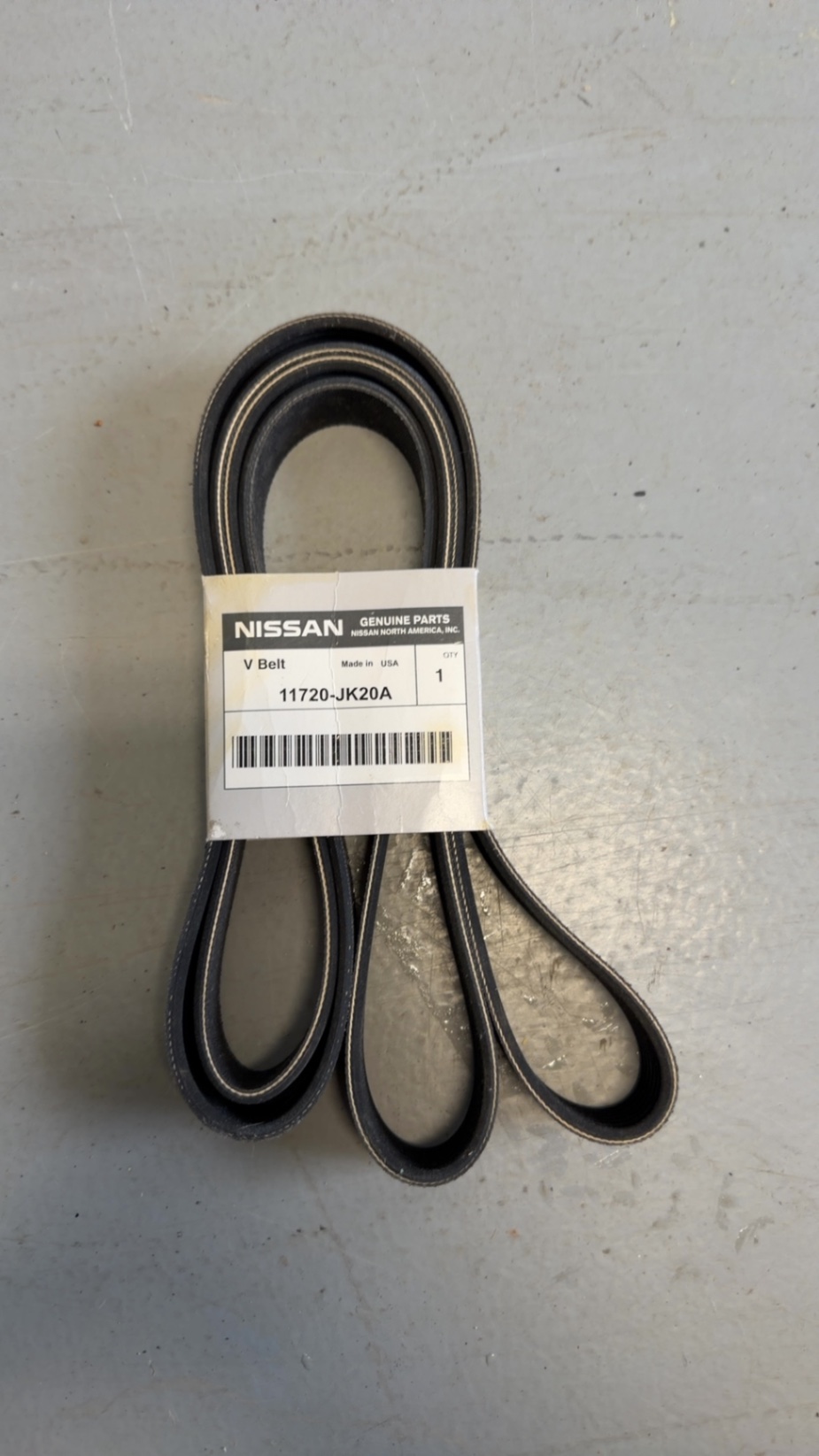 Genuine Nissan Serpentine Belt 11720-JK20A photo 1