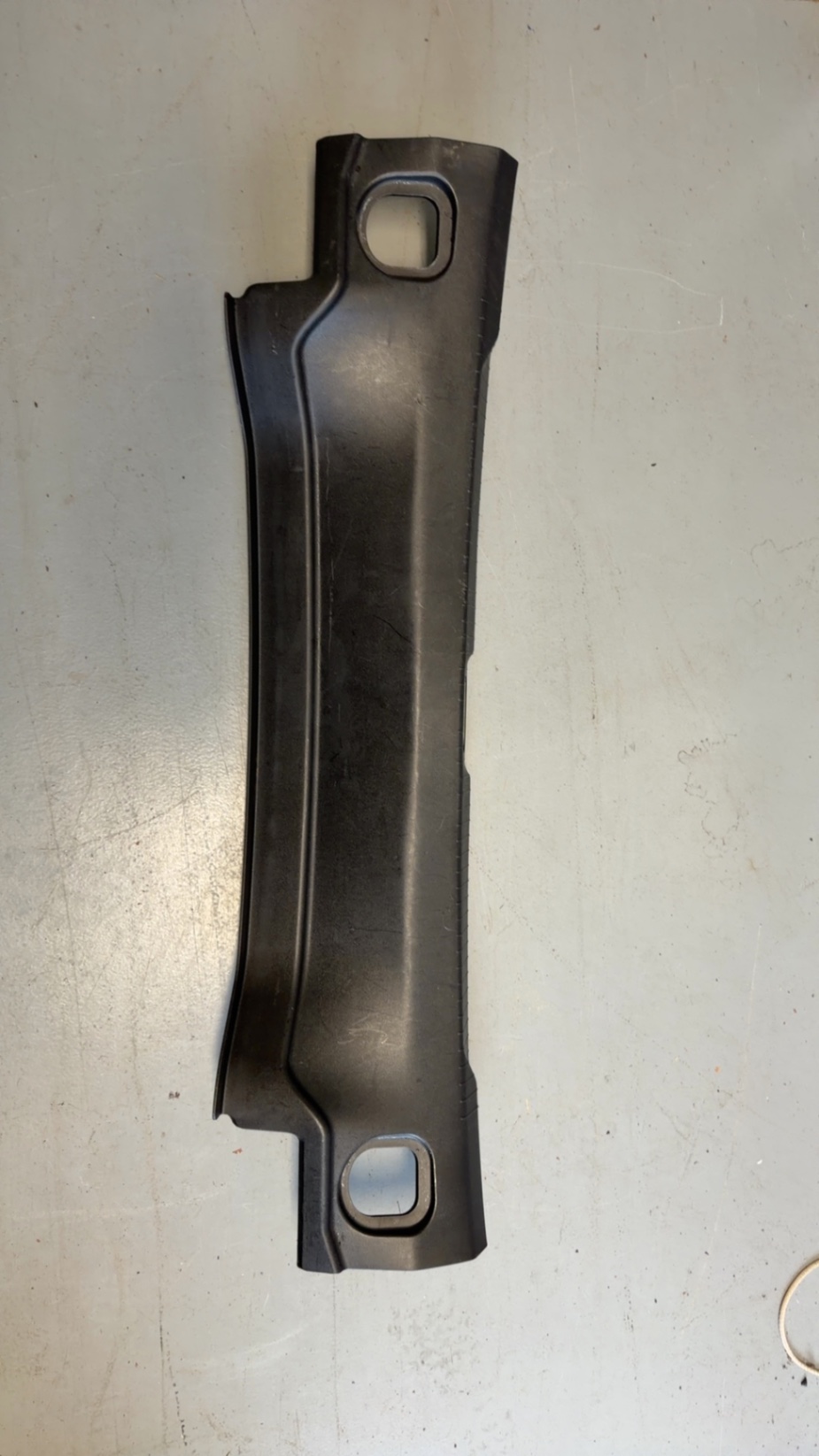 13-18 Cadillac Ats Sedan Rear Trunk Lid Sill Scuff Trim Cover Panel 22946238 photo 1