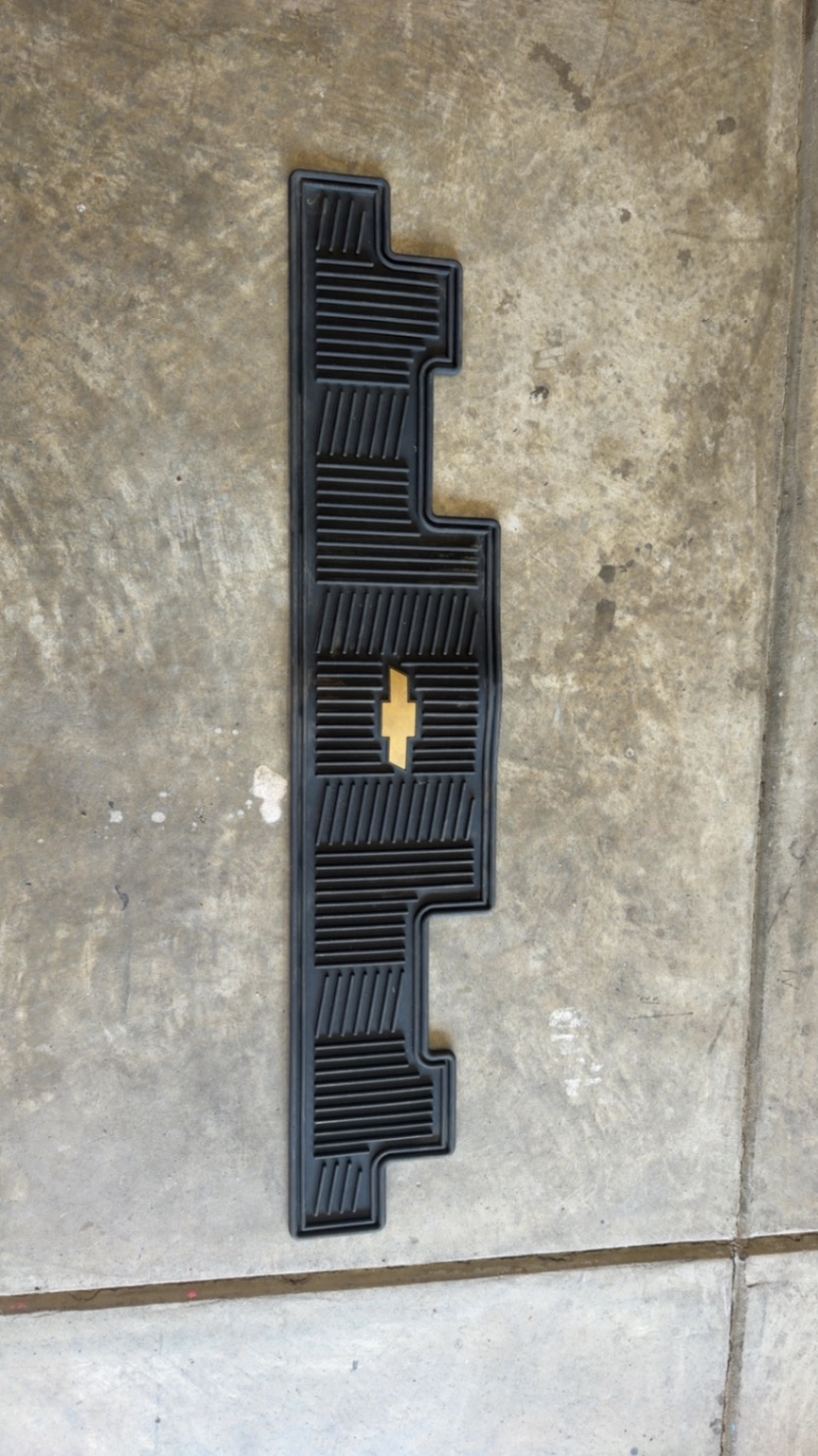 2009-2014 Chevrolet Tahoe Third Row All Weather Floor Mat OEM photo 1